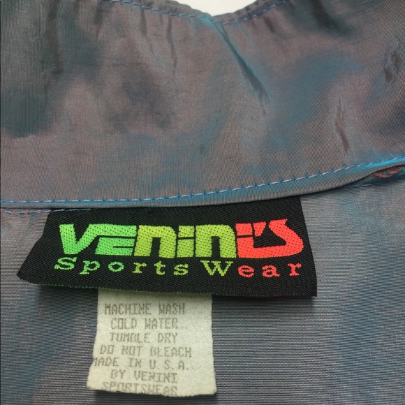 ❌SOLD❌ 80s SURF STYLE WINDBREAKER COLOR CHANGING - Picture 4 of 8